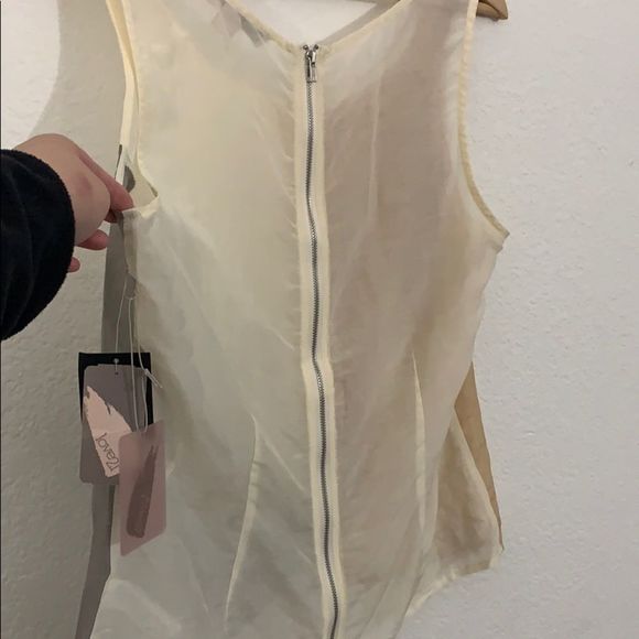 Forever21 silk blend nude/bronze/cream top-S - Picture 7 of 8
